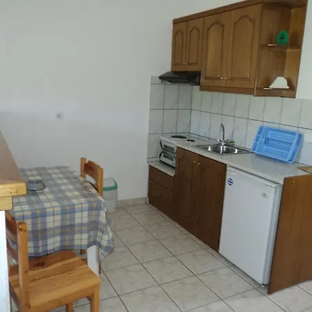 Faethon 3* Karousadhes (Avliotes)